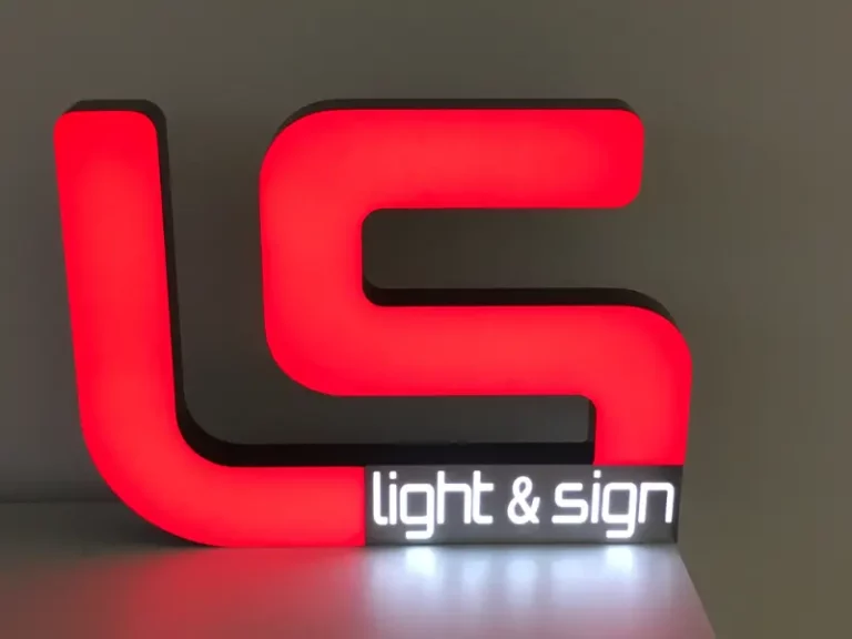 Beleuchtung von Light and Sign